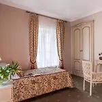 Palac Zegrzynski Aparthotel 4*