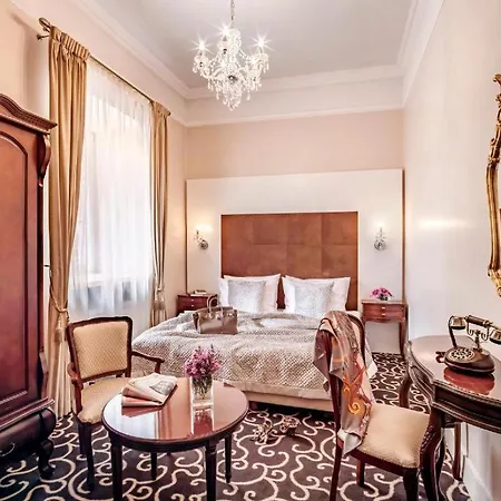 Palac Zegrzynski 4*