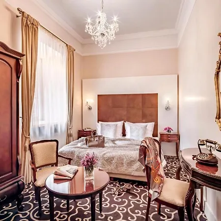 Palac Zegrzynski 4*