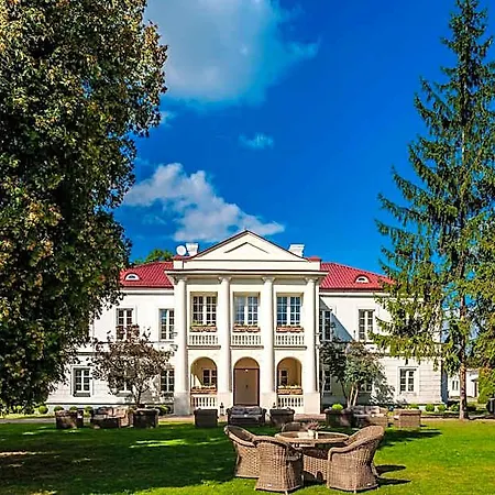 מלון דירות Palac Zegrzynski