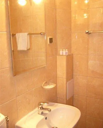 Ξενοδοχείο με διαμερίσματα Palac Zegrzynski 4*