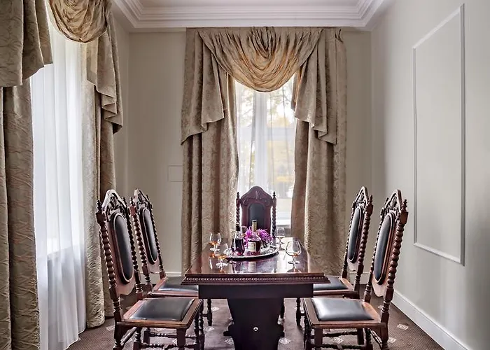 Pałac Zegrzyński 4* Zegrze