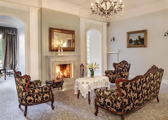 Pałac Zegrzyński Hotel apartamentowy