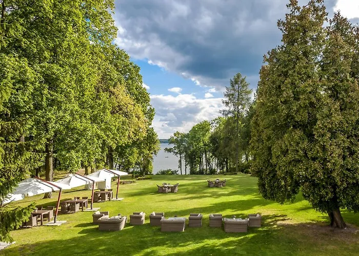 Hotel apartamentowy Pałac Zegrzyński Zegrze